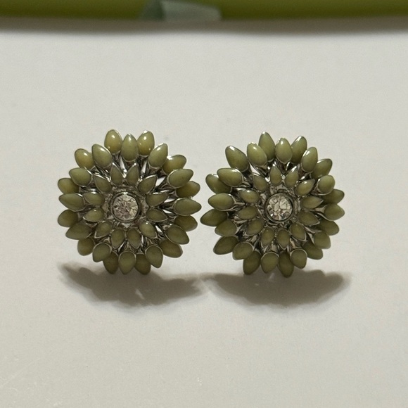 Jewelry - Sterling Silver 925 Elegant Floral Stud Earrings